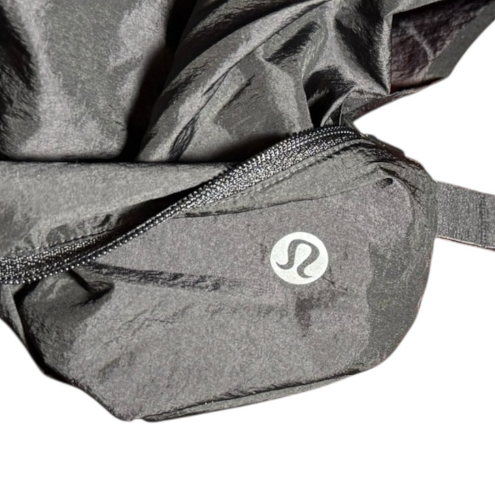 NWOT LULULEMON Step Out Black Packable High Rise 3" Shorts Size 12 - Picture 9 of 14
